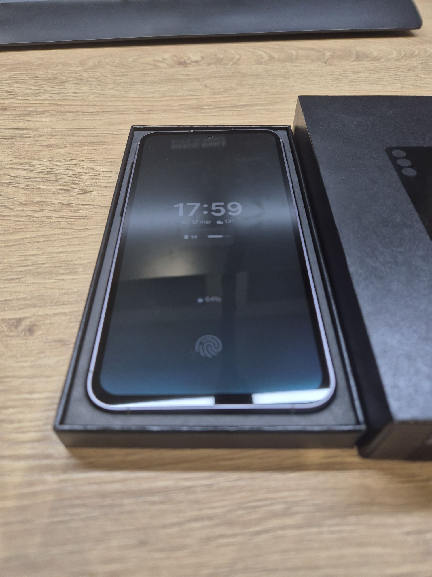 Smartfon Samsung Galaxy S23 FE + Bonusy