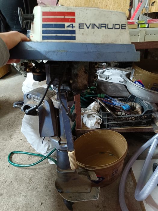 Silnik zaburtowy evinrude