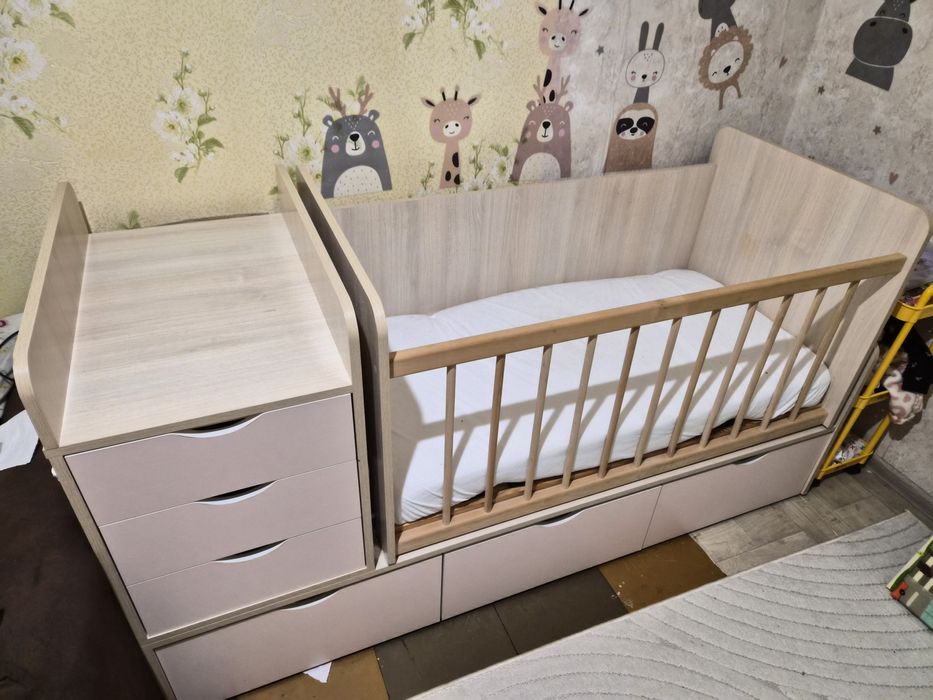 Дитяча кроватка з маятником, пеленатор, кровать трансформер