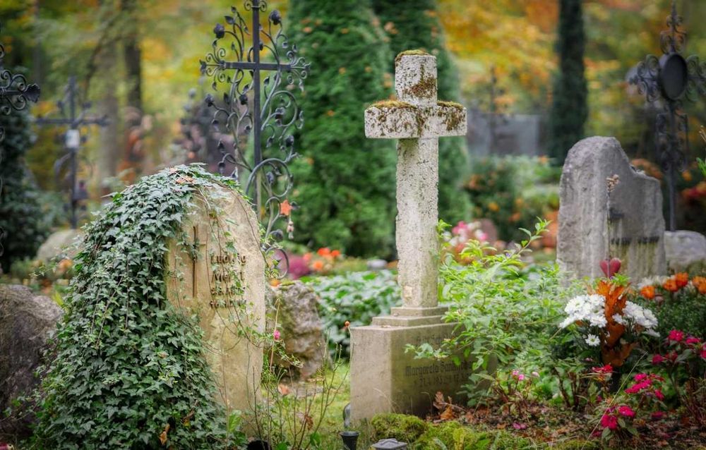 Profesjonalne sprzątanie nagrobków w Trójmieście