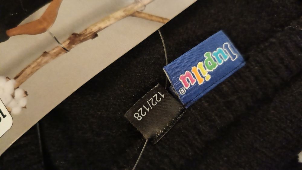 Nowy sweterek dla dziewczynki