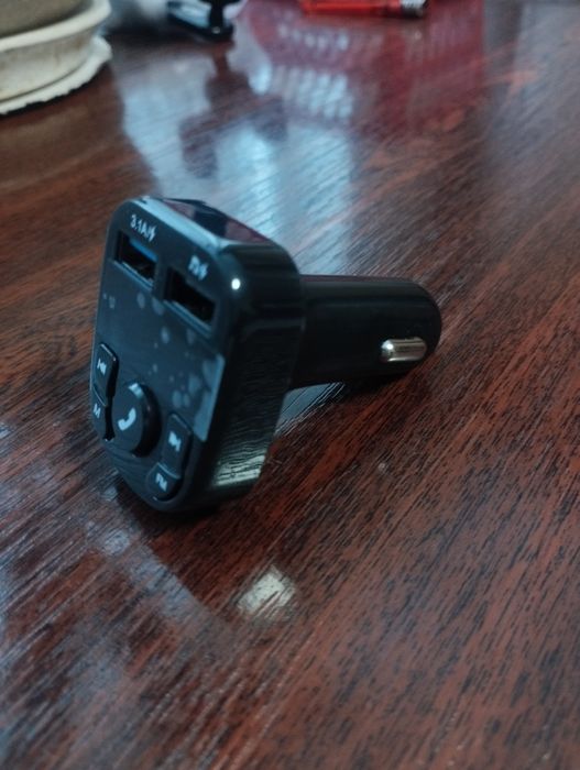 Автомобільний FM модулятор