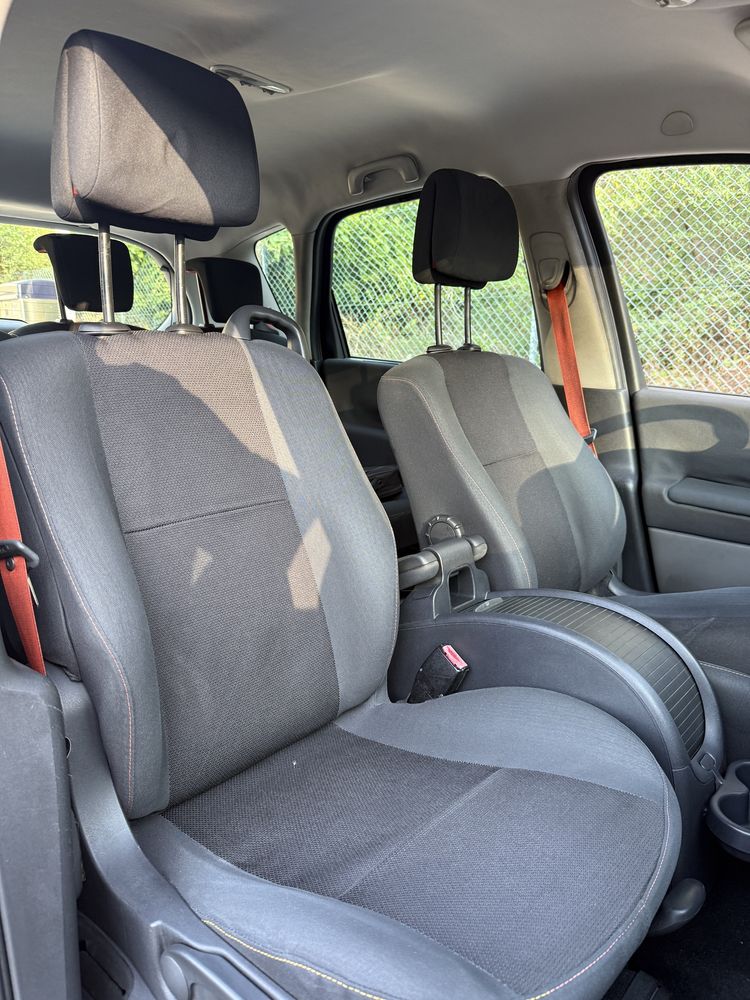 Renault Scenic 1.5 DCI | Versão Conquest