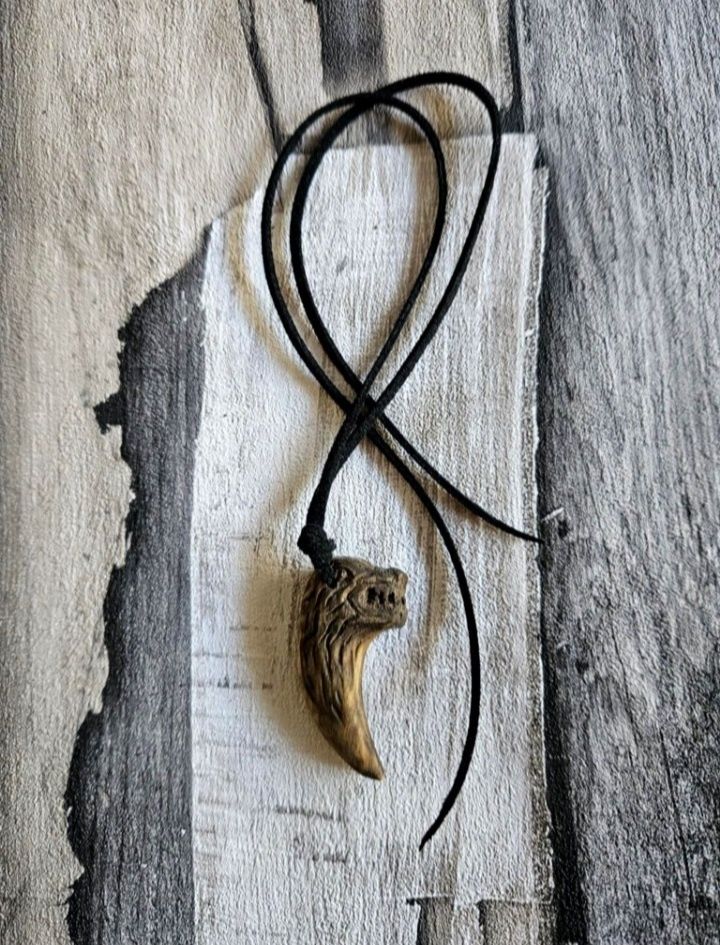 Duży wisior skandynawski wilk Fenrir kieł wikingów amulet talizman XL