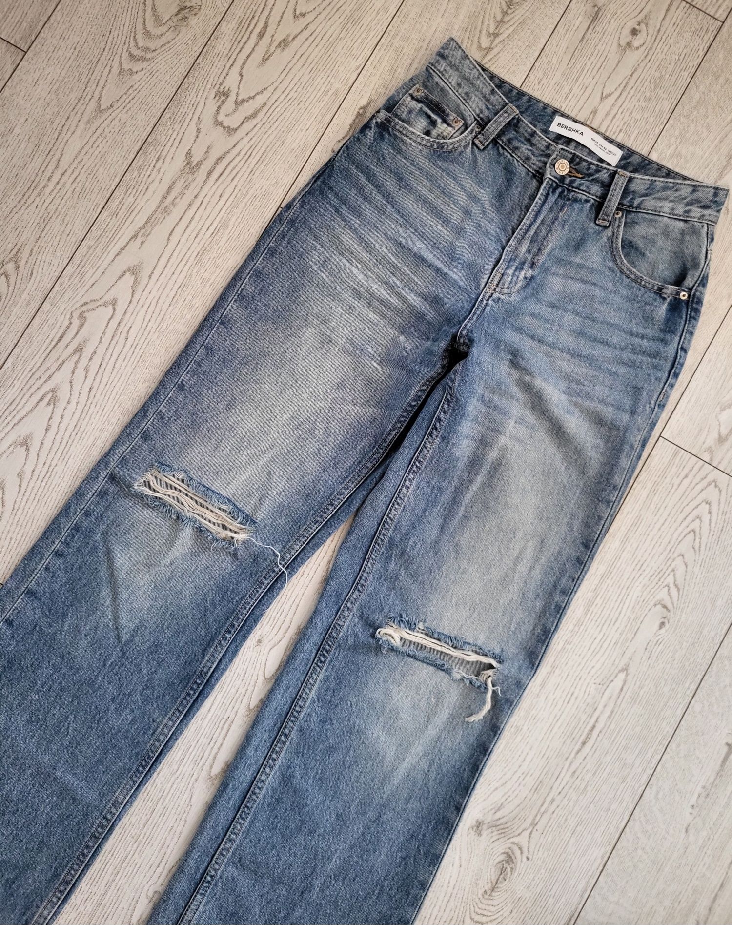 Jeansy BERSHKA wide leg z dziurami rozm.34  Idealne