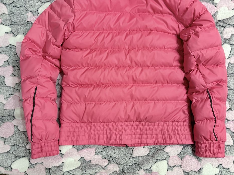 Продам жіночу зимову куртку adidas