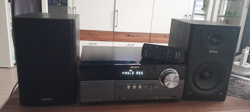 Mini wieża Sony  wysylka na 2 paczki czytaj opis