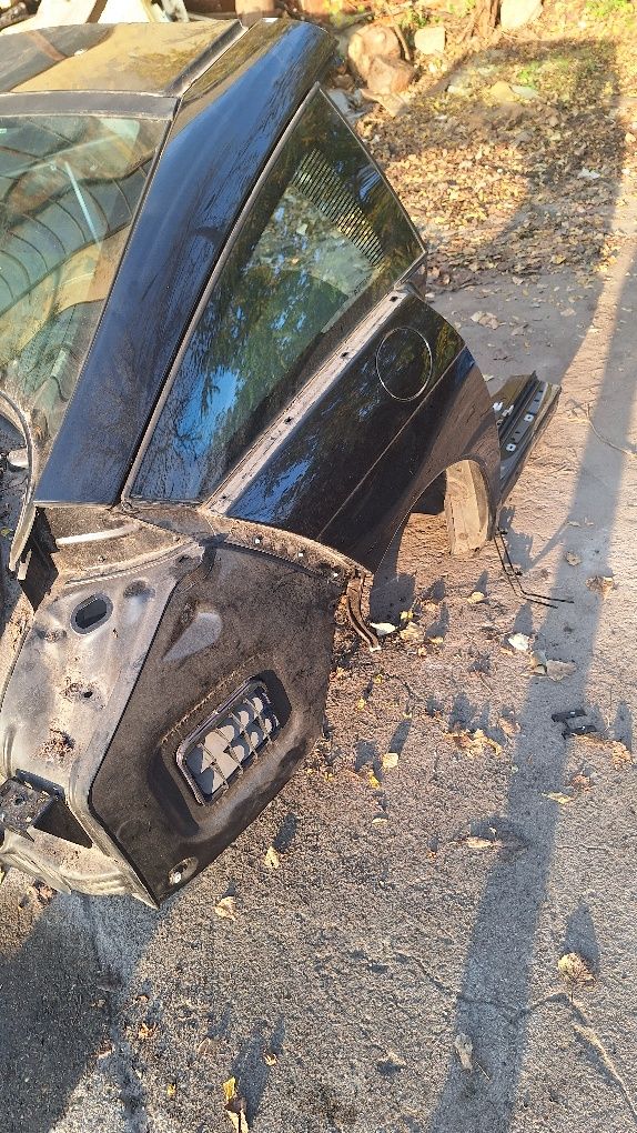 Citroen C6 tylna ścianka błotniki progi