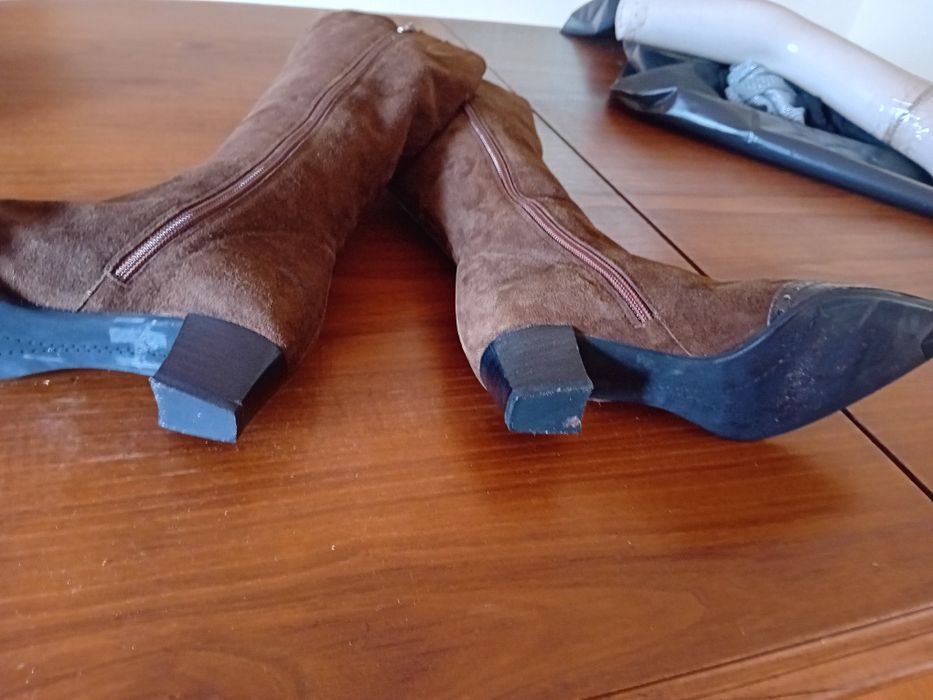 Botas senhora 35 , pele camurça, como novas