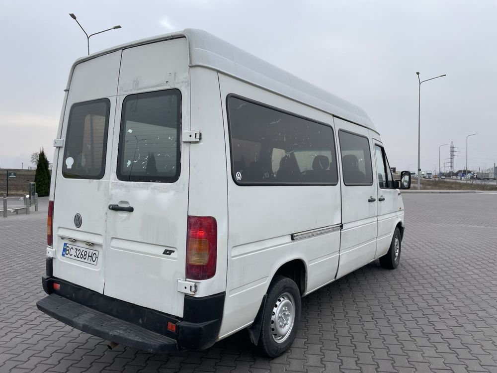 Volkswagen LT28 2.5 дизель пасажир 9 місць