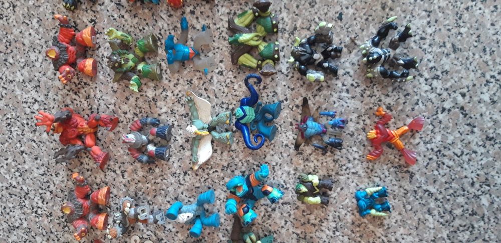 Conjunto de 34 Figuras Gormiti