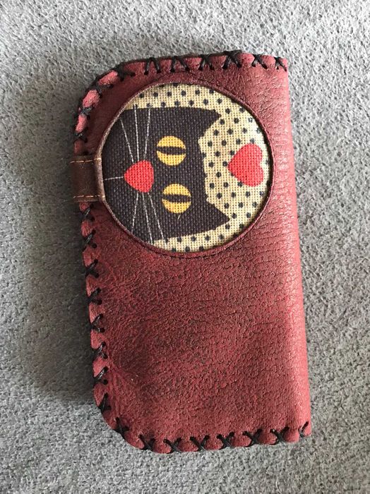 Жіночий гаманець із високоякісної штучної шкіри.