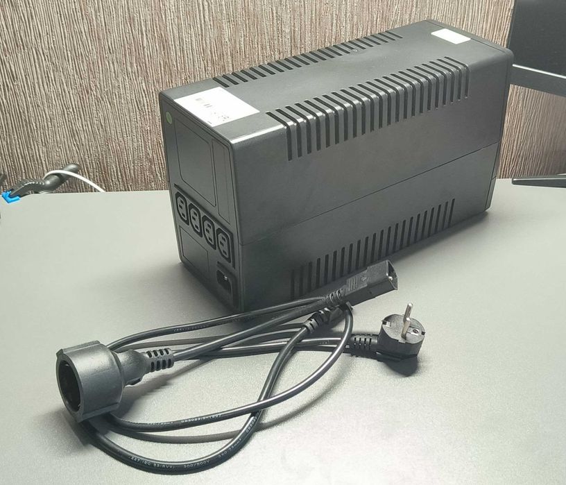 Джерело безперебійного живлення FSP FP1000 1000VA/600W (майже новий!)