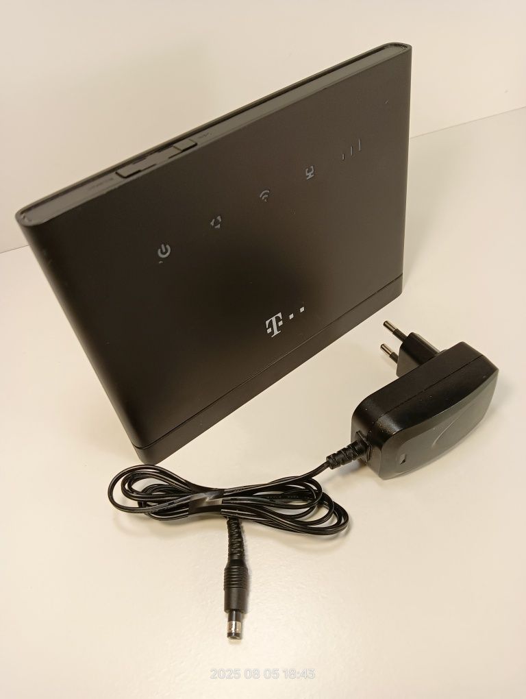 Router na kartę SIM LTE 4G WiFi internetHuawei model do komputera lapt