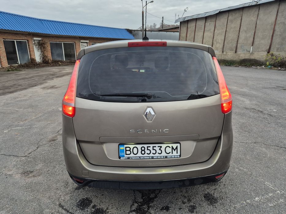 Продам Renault Grand Scenic