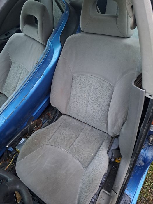 сидіння ніссан альмера санні н16 б10 класік прімера п12