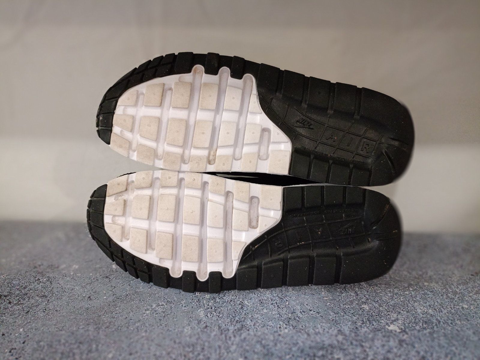 Женские кроссовки Nike Air Max Zero Essential (GS) Идеал 38/24 см