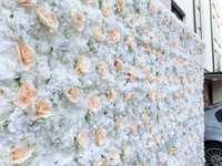 Ścianka weselna, kwiatowa dekoracja różana na wesele, urodziny
