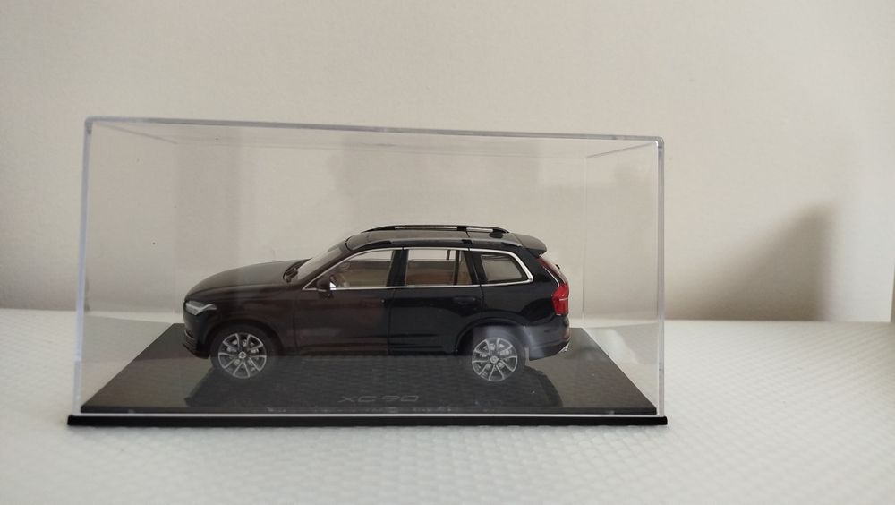Miniatura Volvo XC90 Nova 1/43