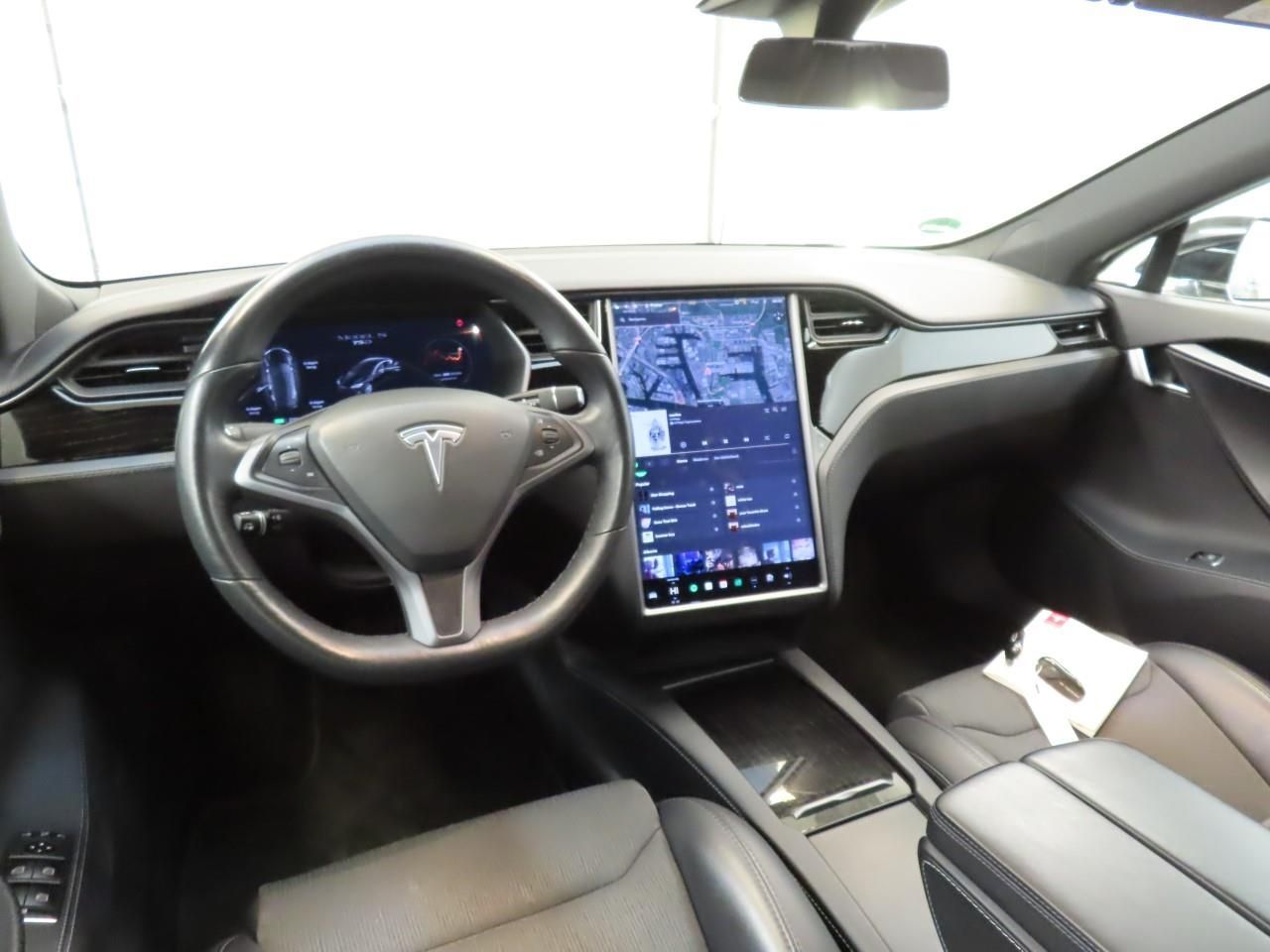 Tesla model S 75D  Impecável