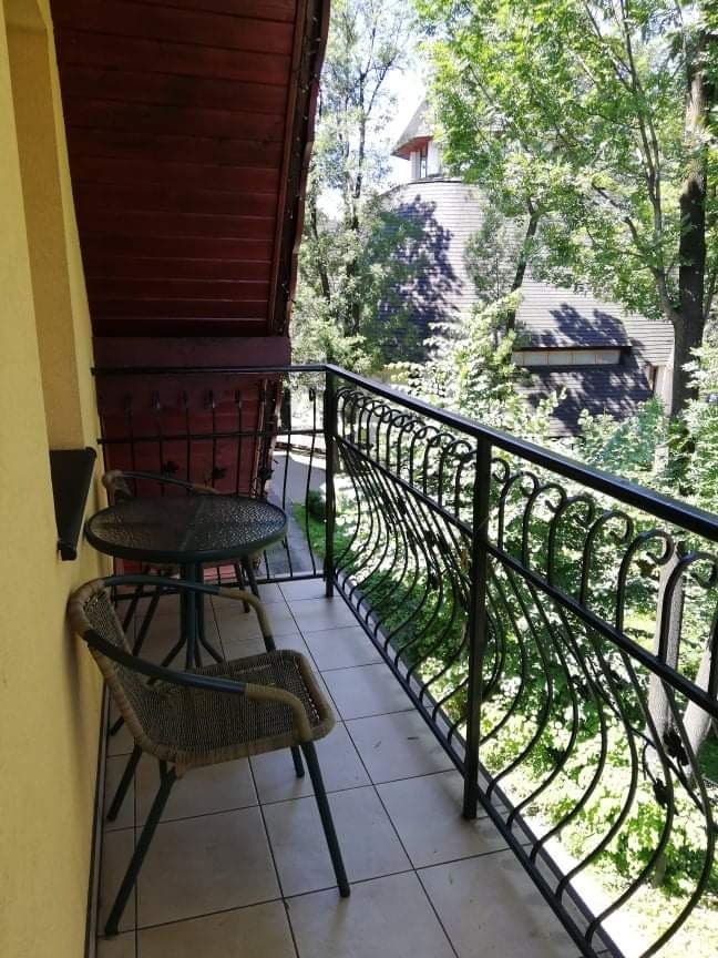 Wolne miejsca 300 m od Dworca Pokoje w centrum