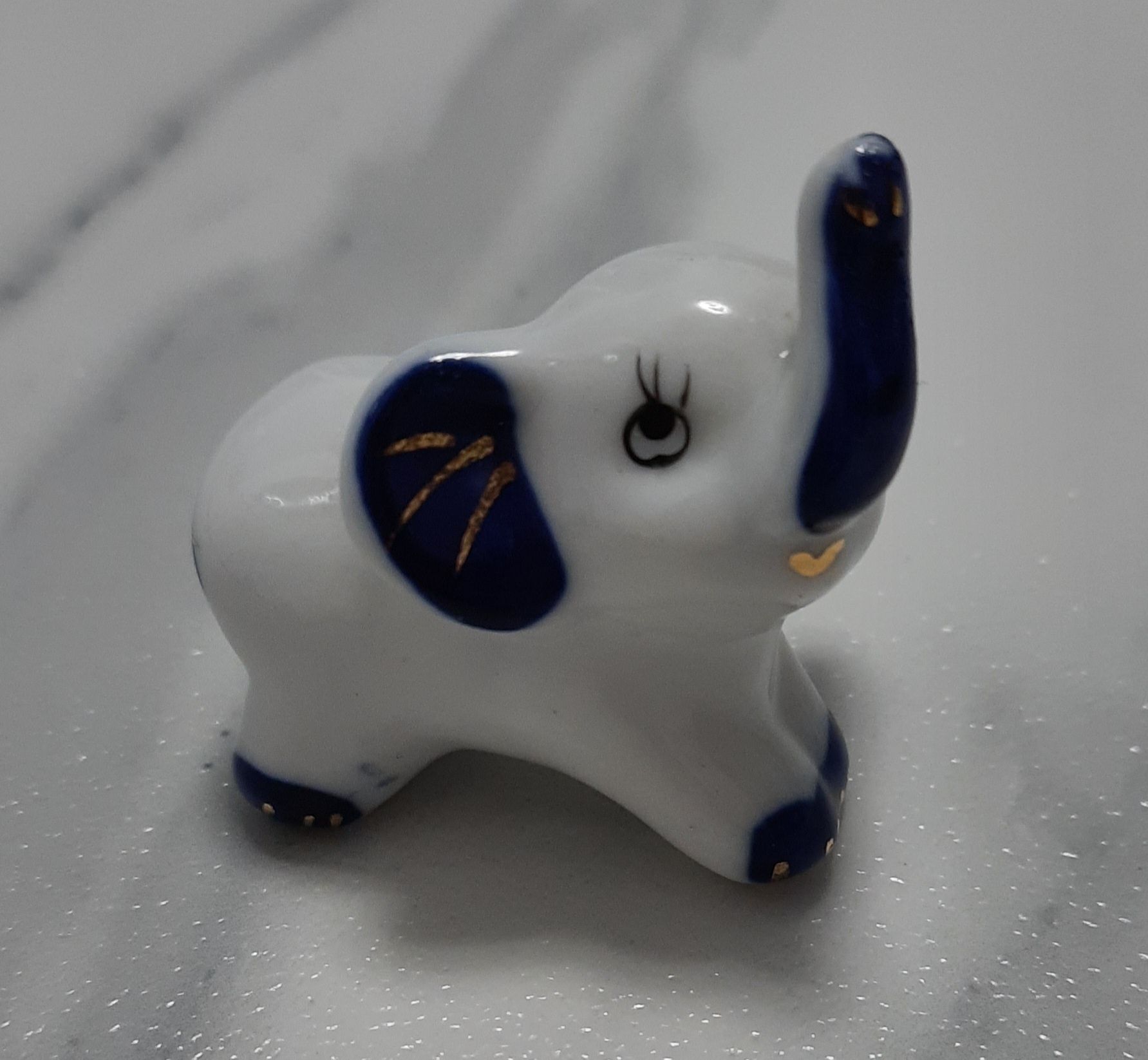 Figurka Słoń porcelana