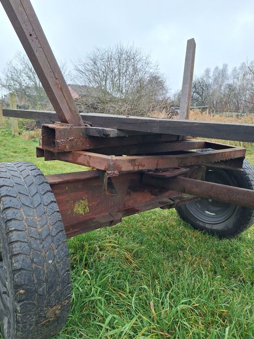 Sprzedam wóz metalowy do transportu