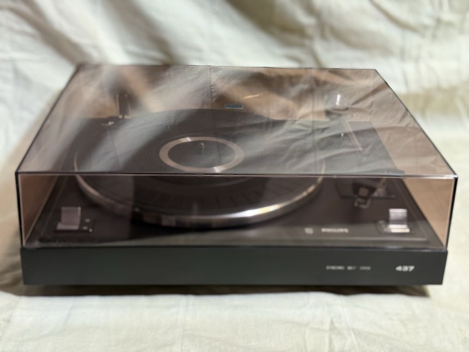 Проигрыватель винила philips af 437