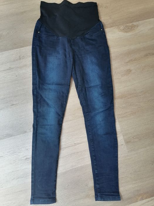 Wygodne spodnie ciążowe dżinsy granatowe rurki