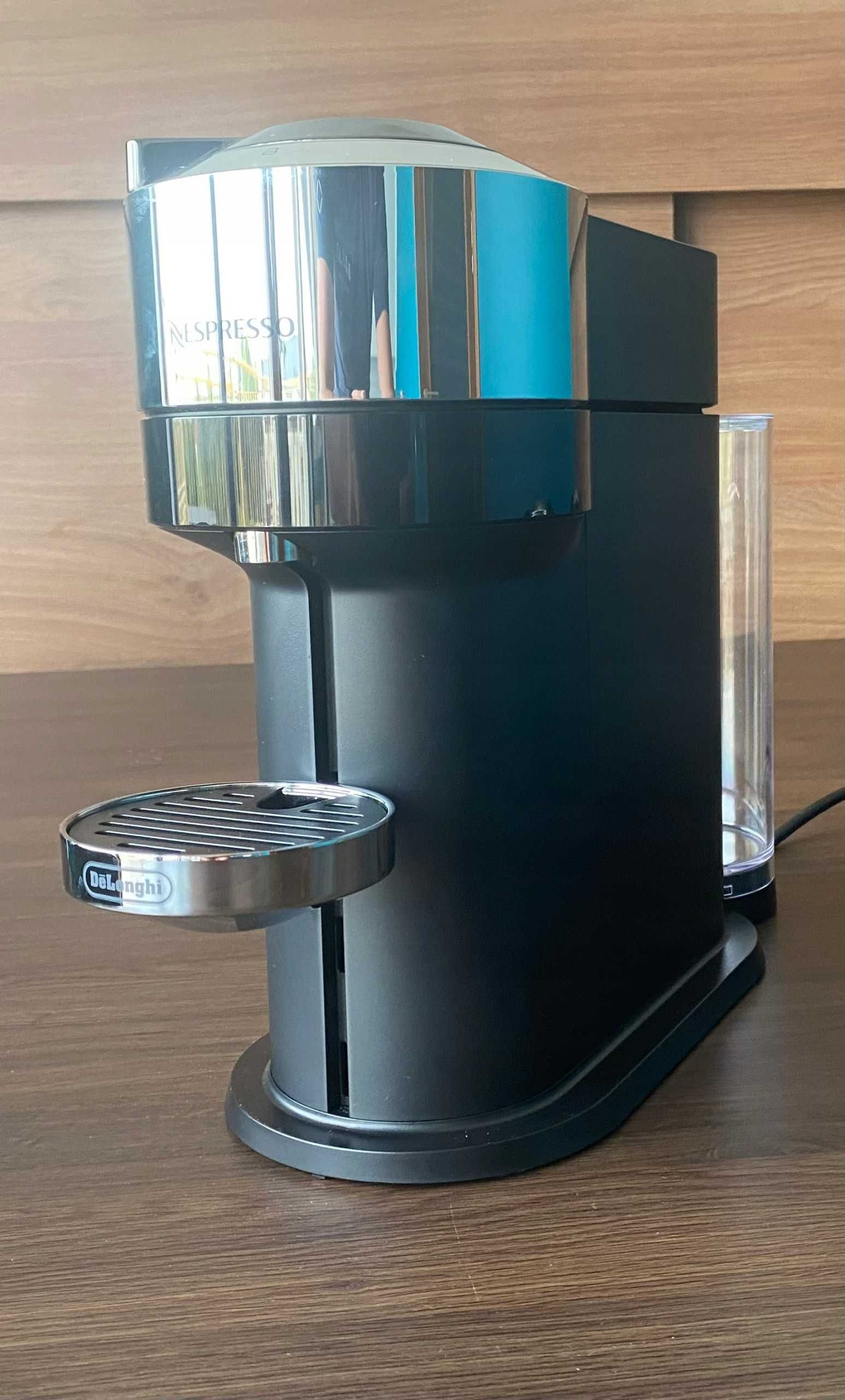 Ekspres kapsułkowy 19 Bar  De'Longhi Nespresso Vertuo Next