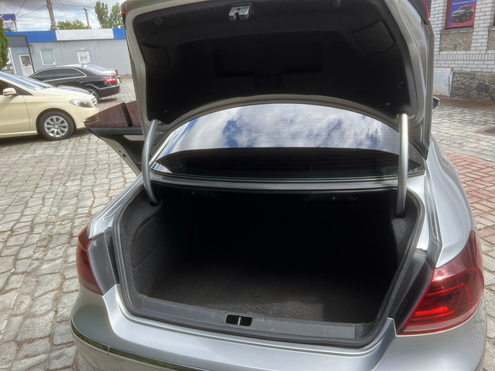 Продаж VW Passat CC за ГОТІВКУ, або в ЛІЗИНГ | КРЕДИТ