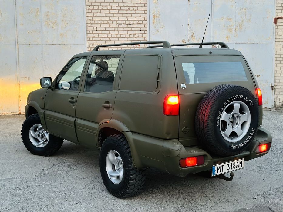 Продам Ниссан терано в хорошем состоянии 2.7 TDI 4Х4 Срочно !