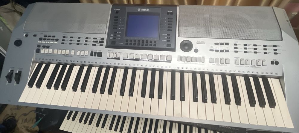 Синтезатор Yamaha  PSR s-550;s-700; s-900