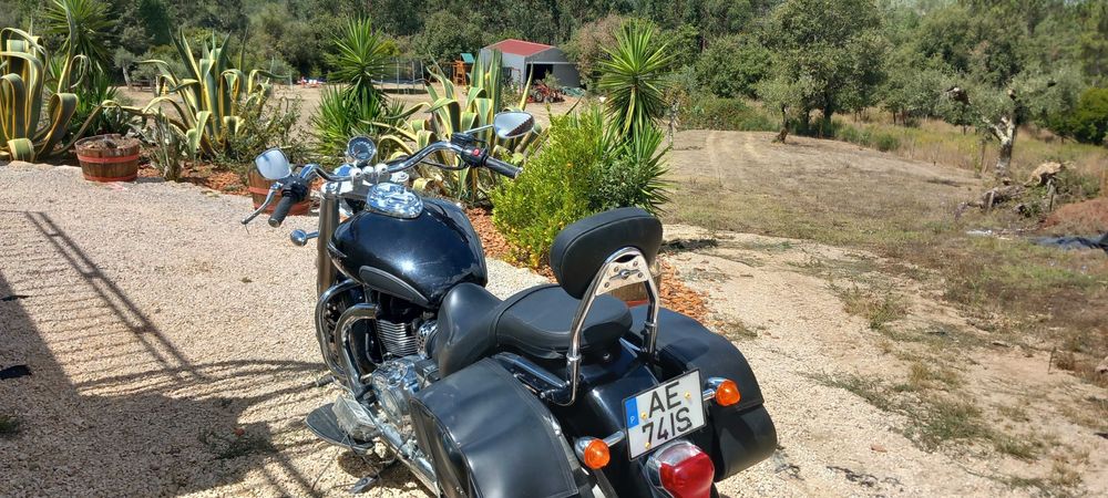 Triumph American Bonneville 865cc
