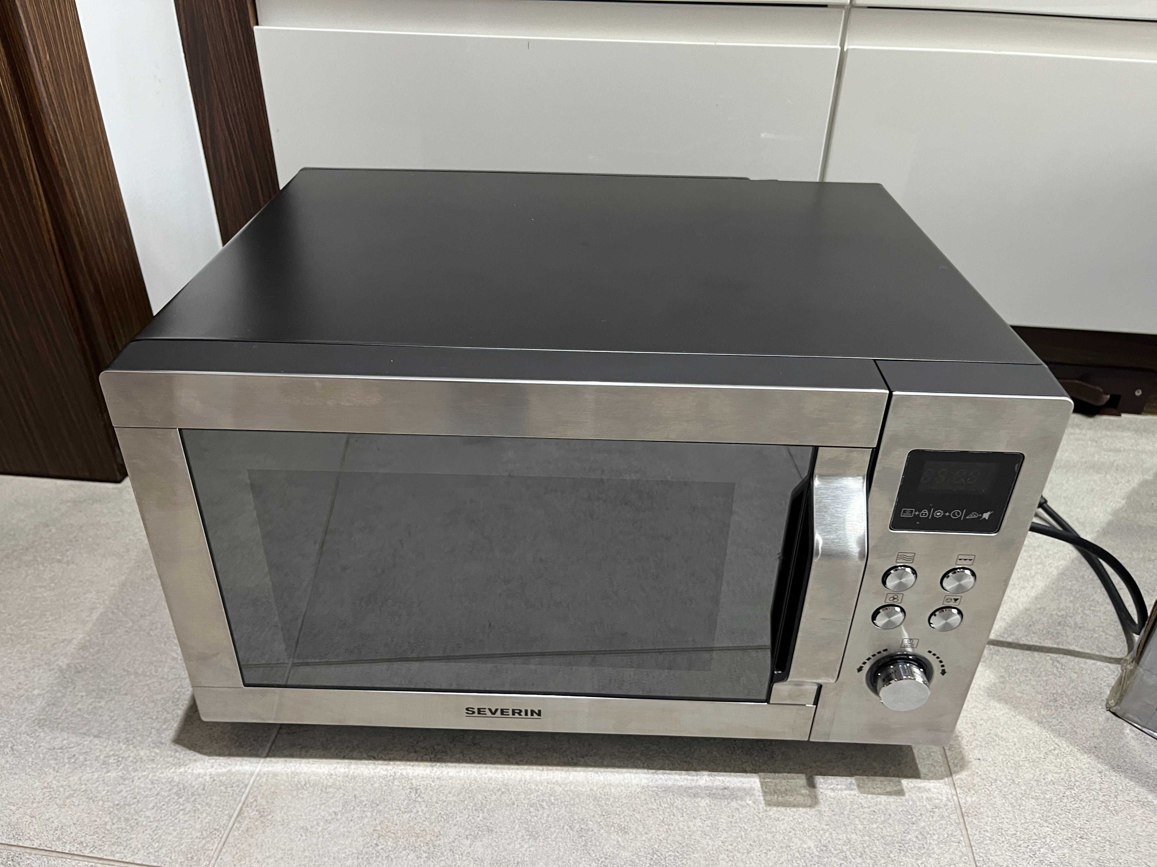 Kuchenka mikrofalowa, Grill wolnostojąca Severin MW 7759