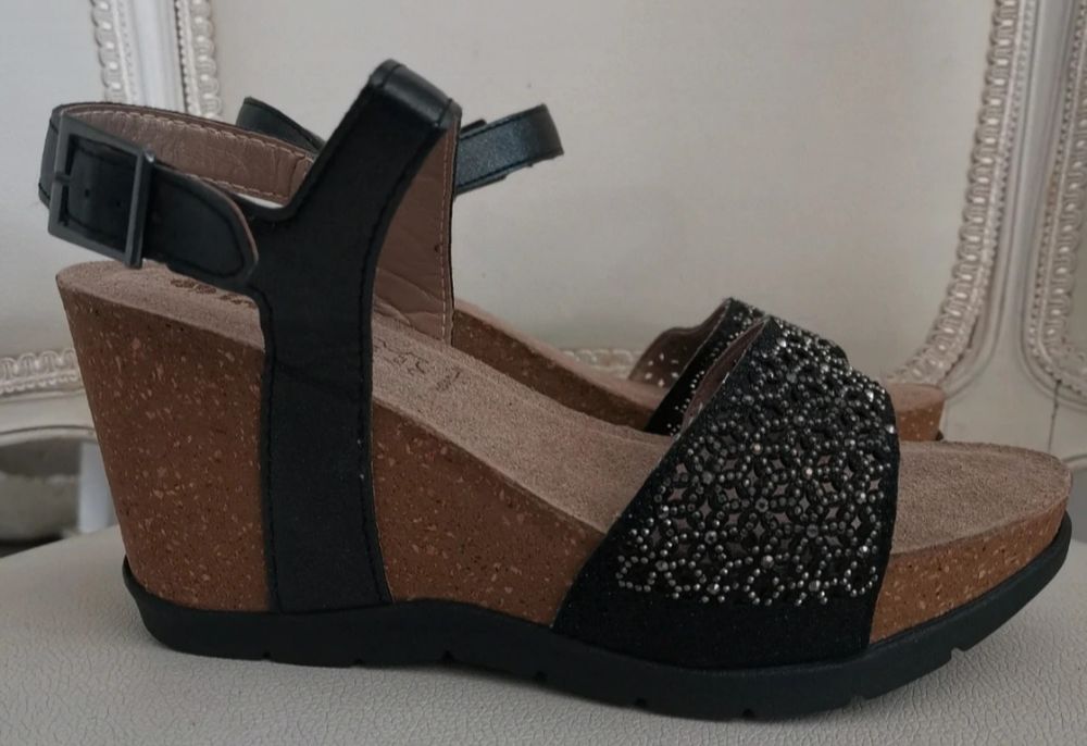 Sandały Inblu - r.37 (nowe bez metki)