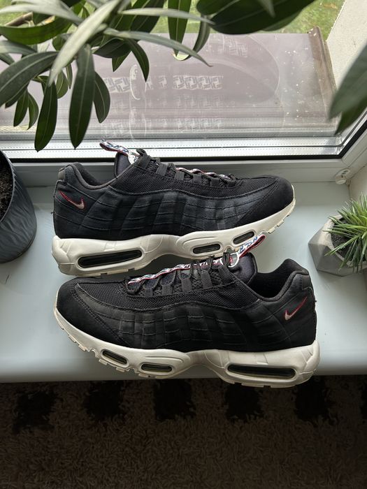 Кросівки Nike Air Max 95 TT Black Sail Pull Tab