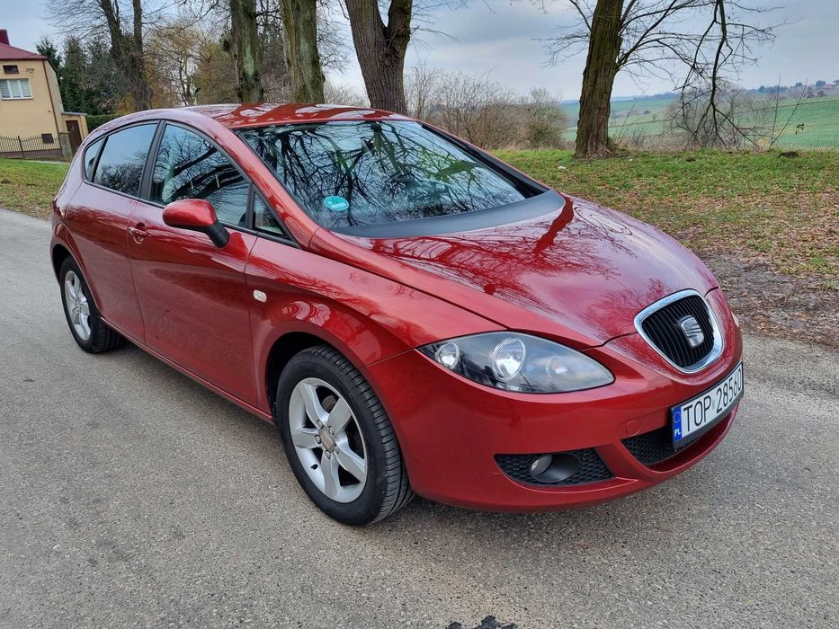 Seat Leon**2009**1.6 benzyna**Ładne opony**Bez Korozji**Piekny Kolor*