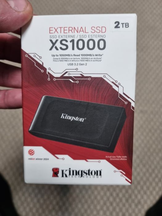 Зовнішшій SSD накопичувач 2TB. Kingston XS1000