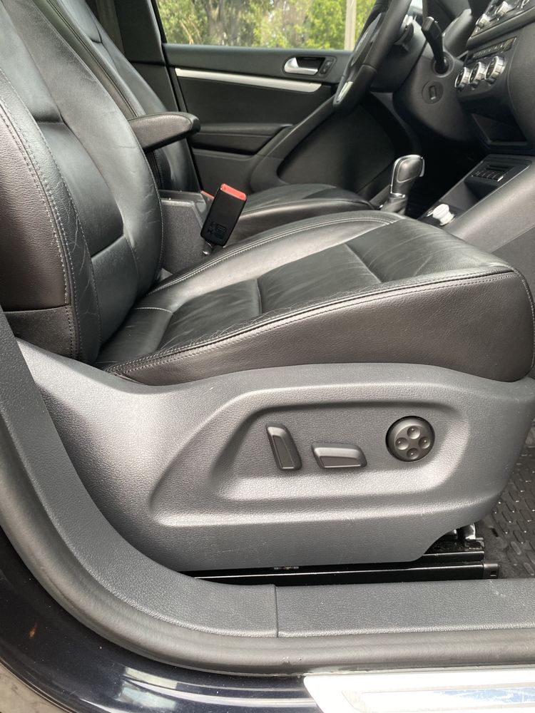 Volskwagen tiguan 2014 r line