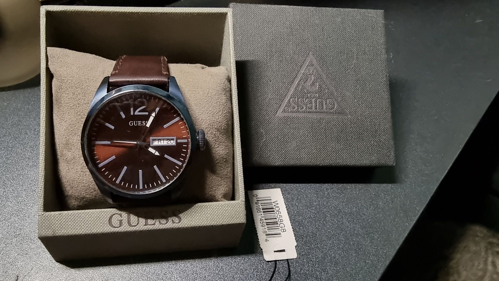 Чоловічий годинник GUESS W0658G8 Vertigo