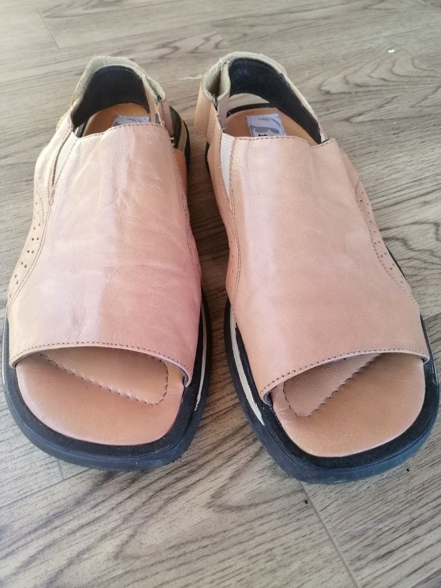 Bata кожаная  обувь 43 размер