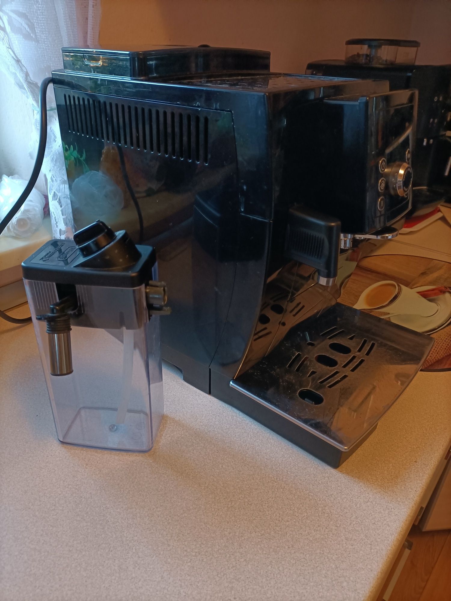 Automat do kawy DeLonghi