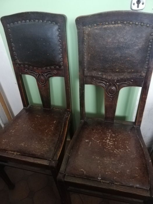 Dwa secesyjne krzesła
