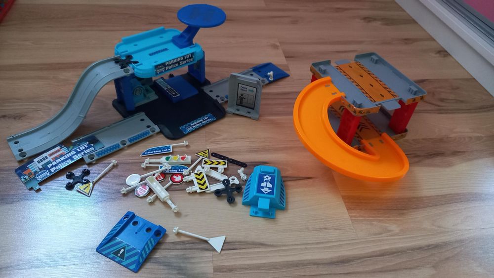 Zestaw baz do małych samochodów