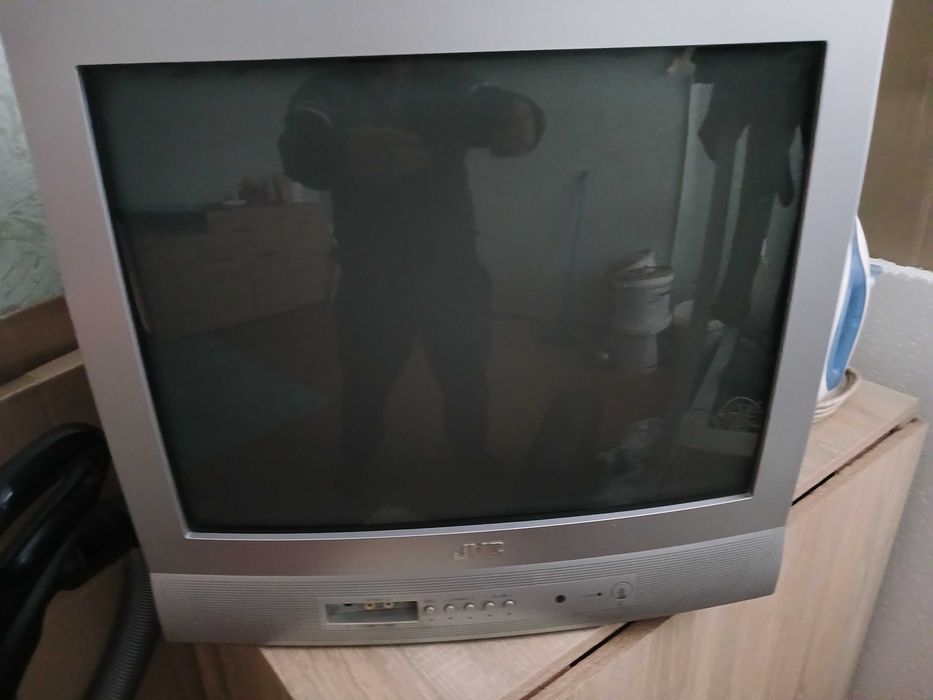 Телевізор   JVC  РОБОЧИЙ !