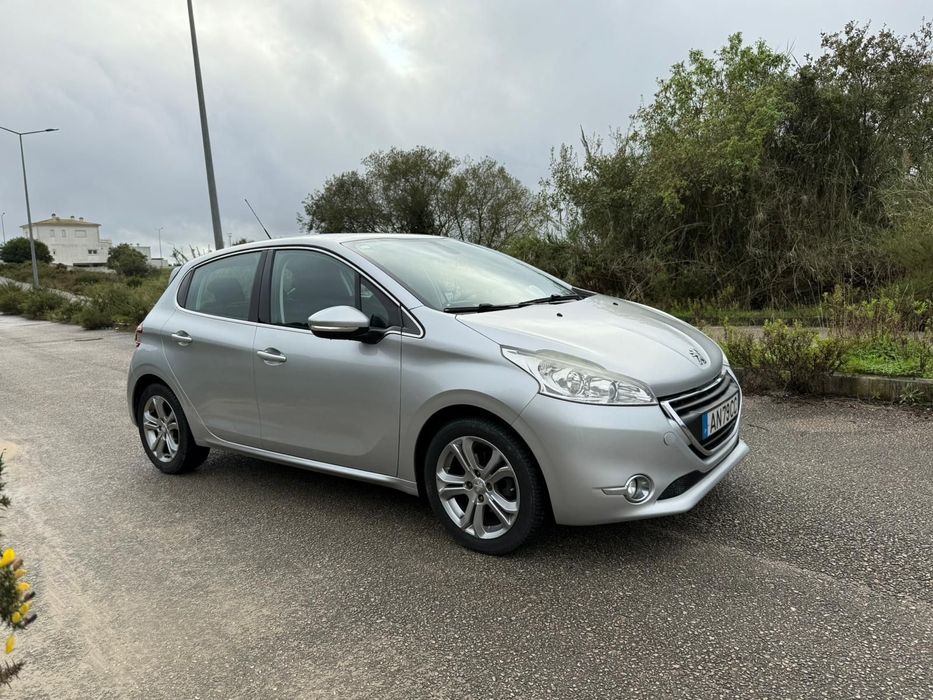 Peugeot 208 1.6 BlueHDi Style
