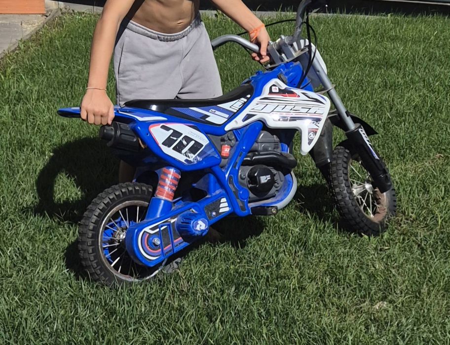 Mota Cross Fighter  24w Azul