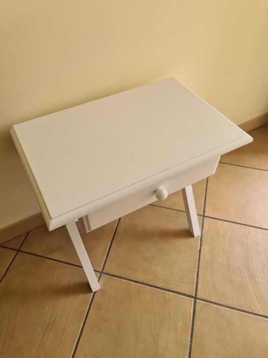 Mesa Cabeceira Apoio Móvel Mesinha Branca em Madeira - Wood Table
