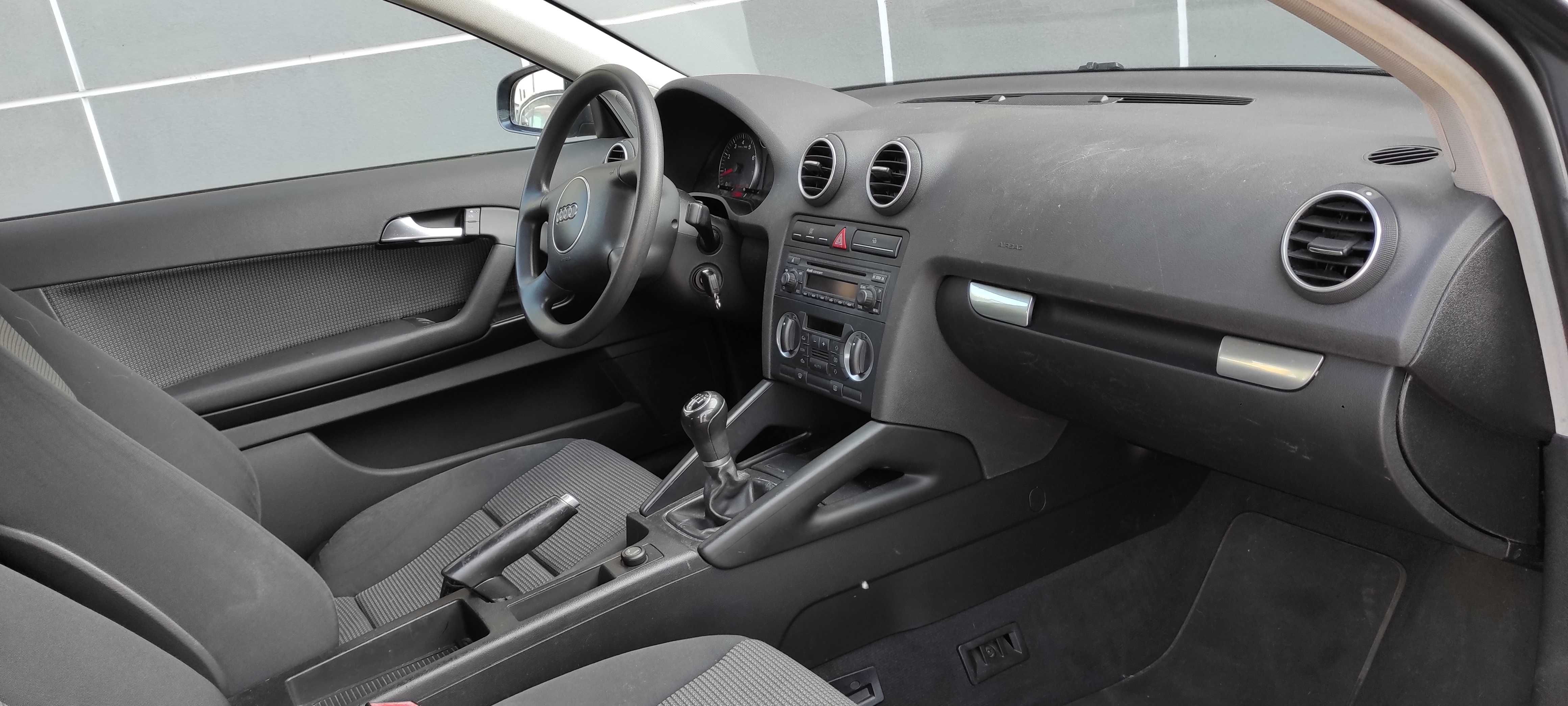 Audi A3 1.6 Mpi serwisowana 100% sprawna do poprawek